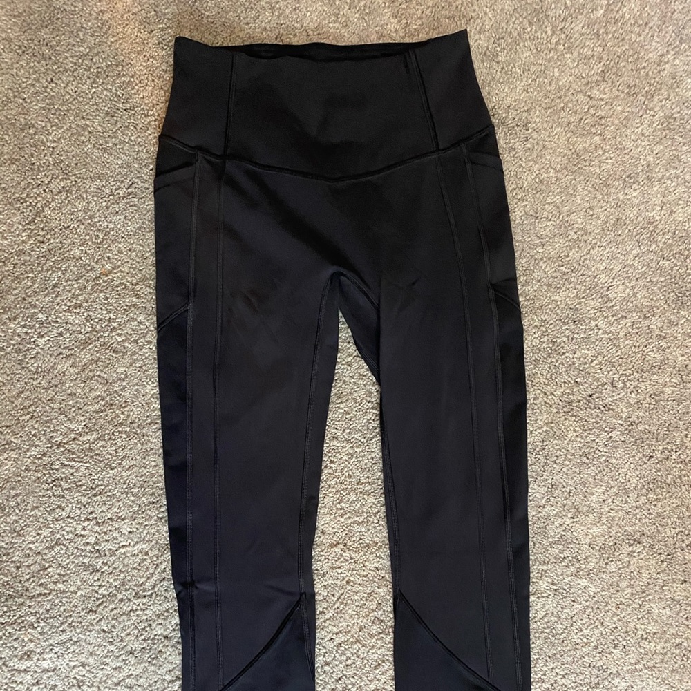 All the right places black lululemon bottoms